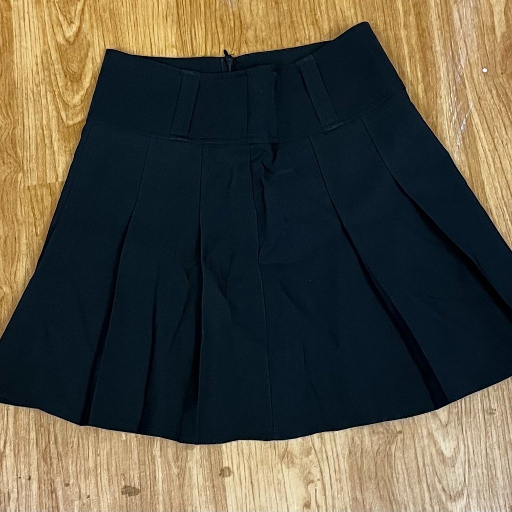 Black skirt
